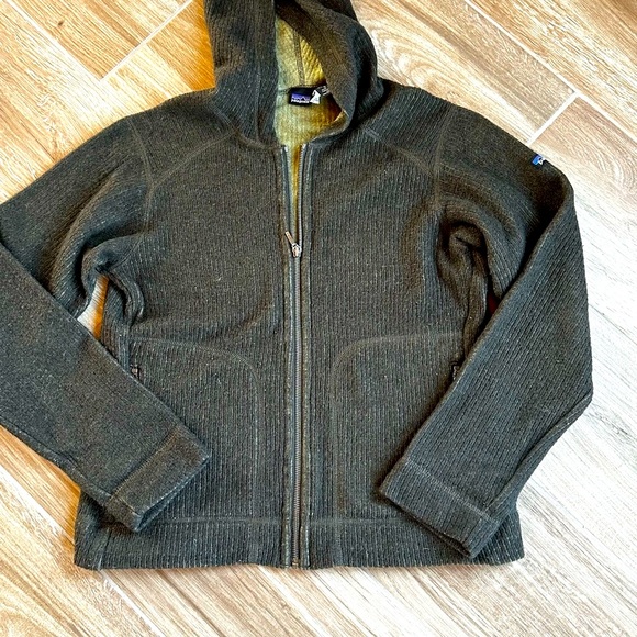 Patagonia Other - Patagonia Women's Olive Green Front Zip Wool Blend Hoody / Sweater SZ Small